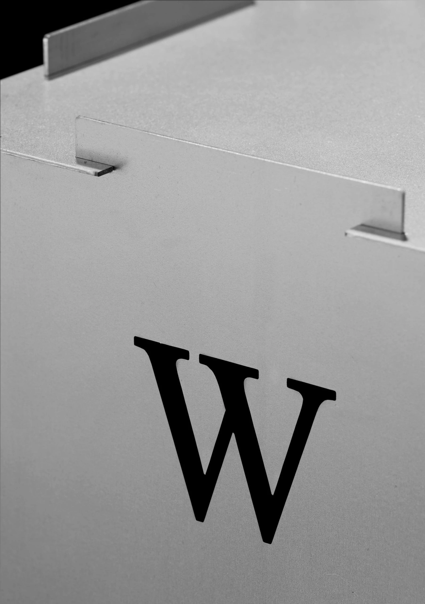 AMARE Garten Windlicht Und Podest Im Welcome Design In Silber – Bild 5