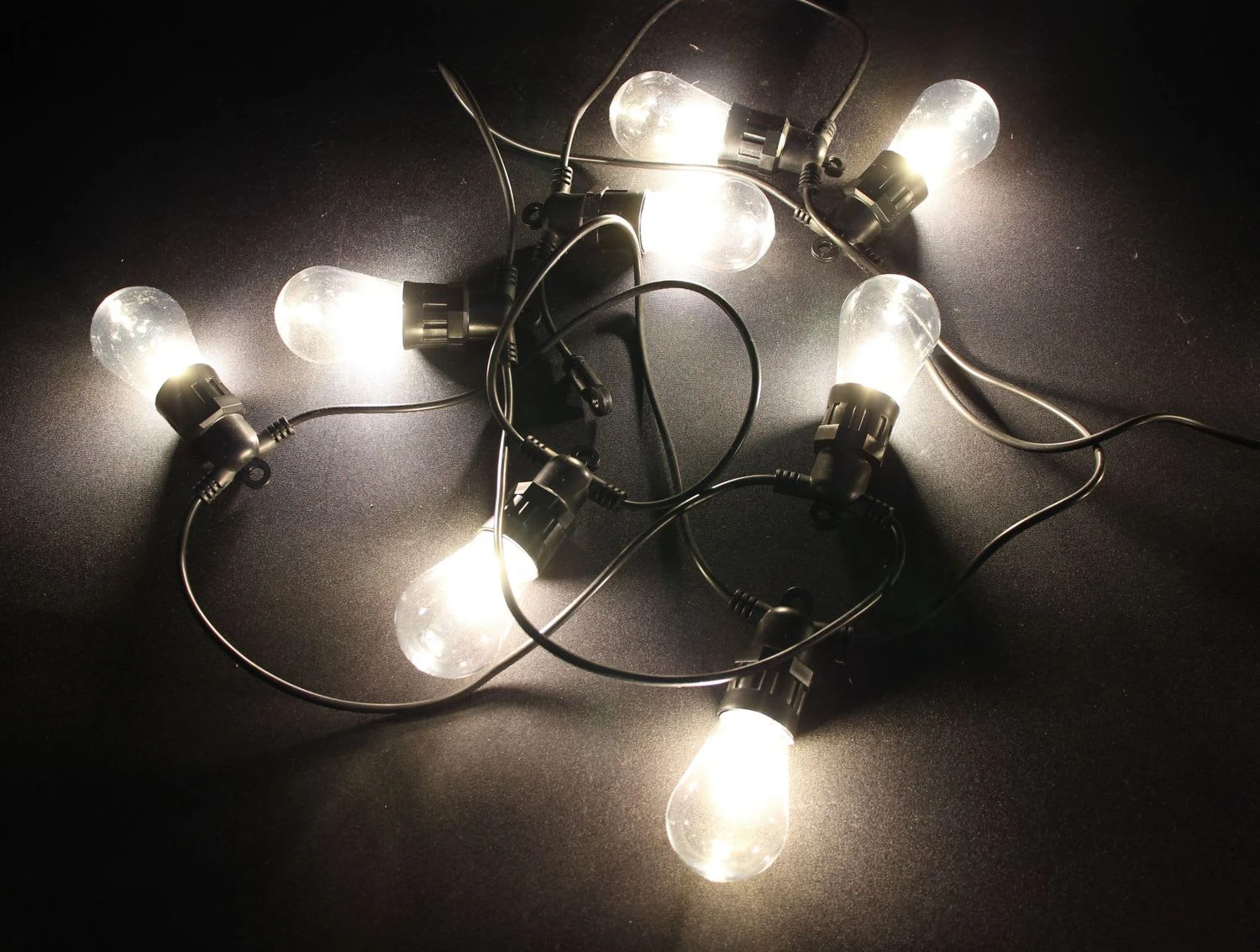 HomeLiving LED-Lichterkette "Outdoor" 6600 In Schwarz – Bild 3